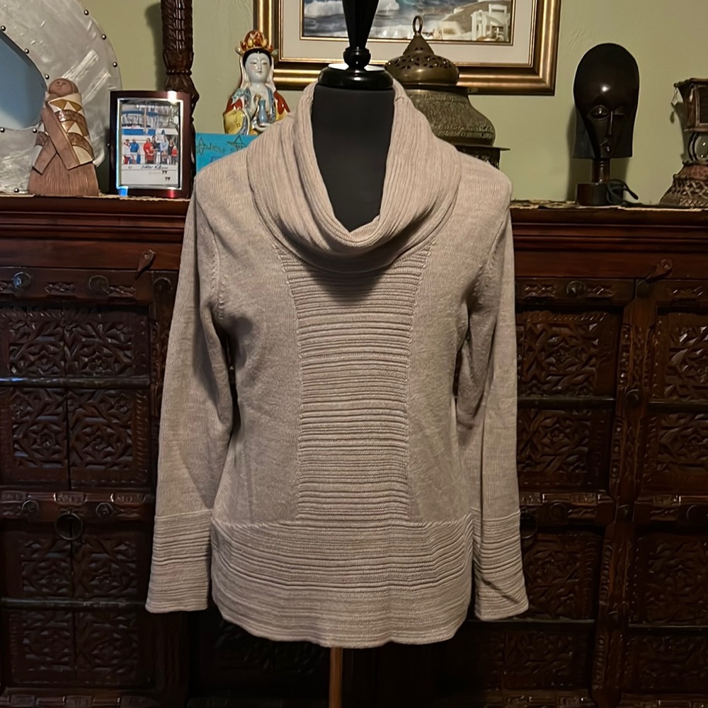 Calvin Klein Sweater
